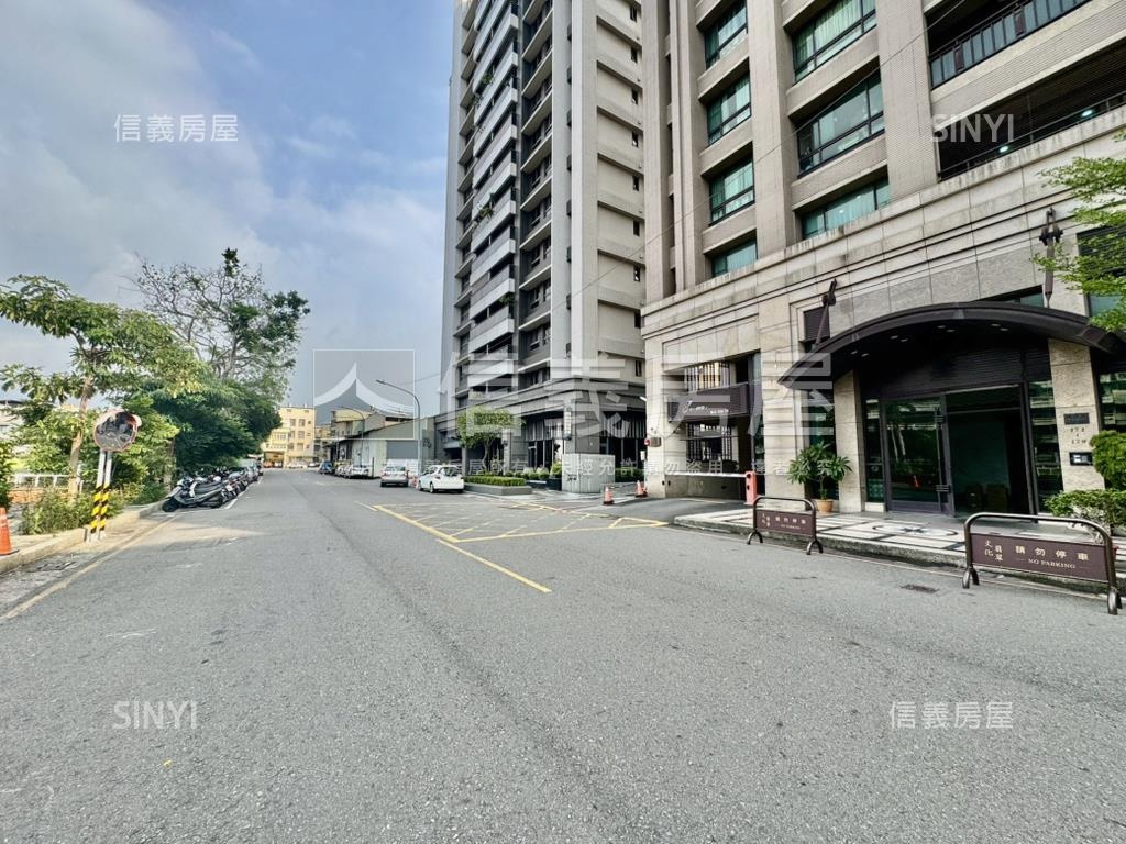 稀有釋出文化翡翠４房平車房屋室內格局與周邊環境