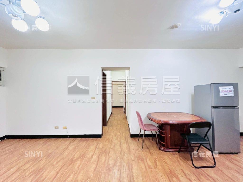 近中路建國國宅美３房房屋室內格局與周邊環境