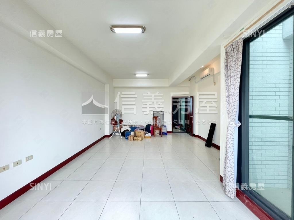 台南輕屋齡大地坪臨路別墅房屋室內格局與周邊環境