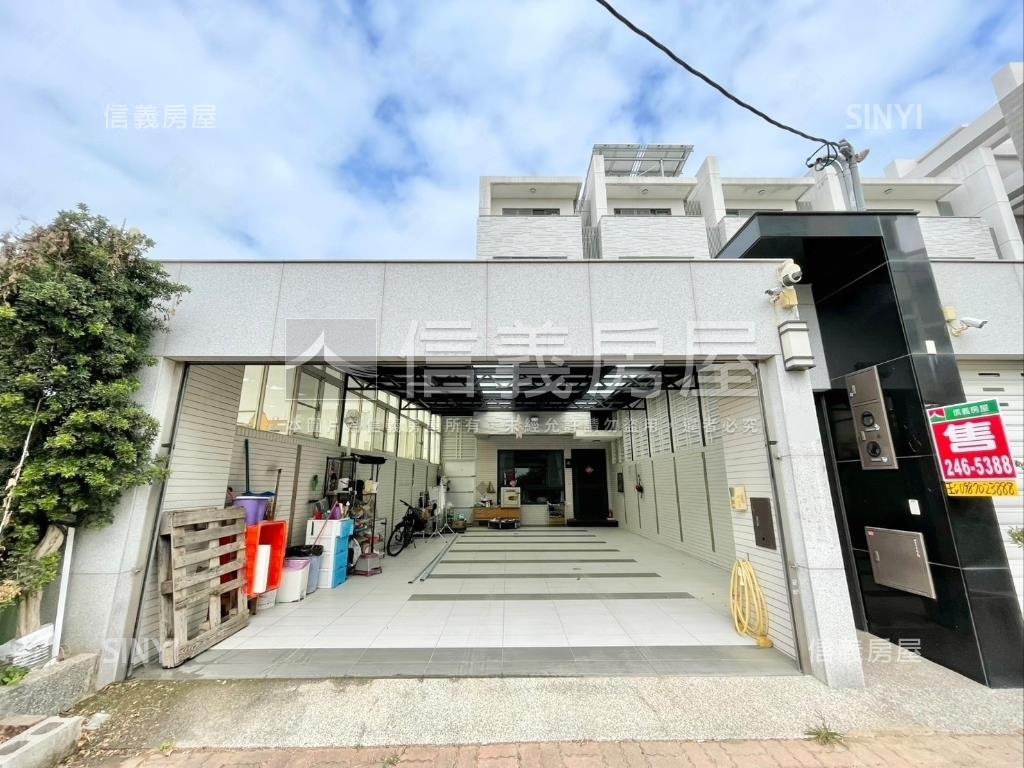 台南輕屋齡大地坪臨路別墅房屋室內格局與周邊環境