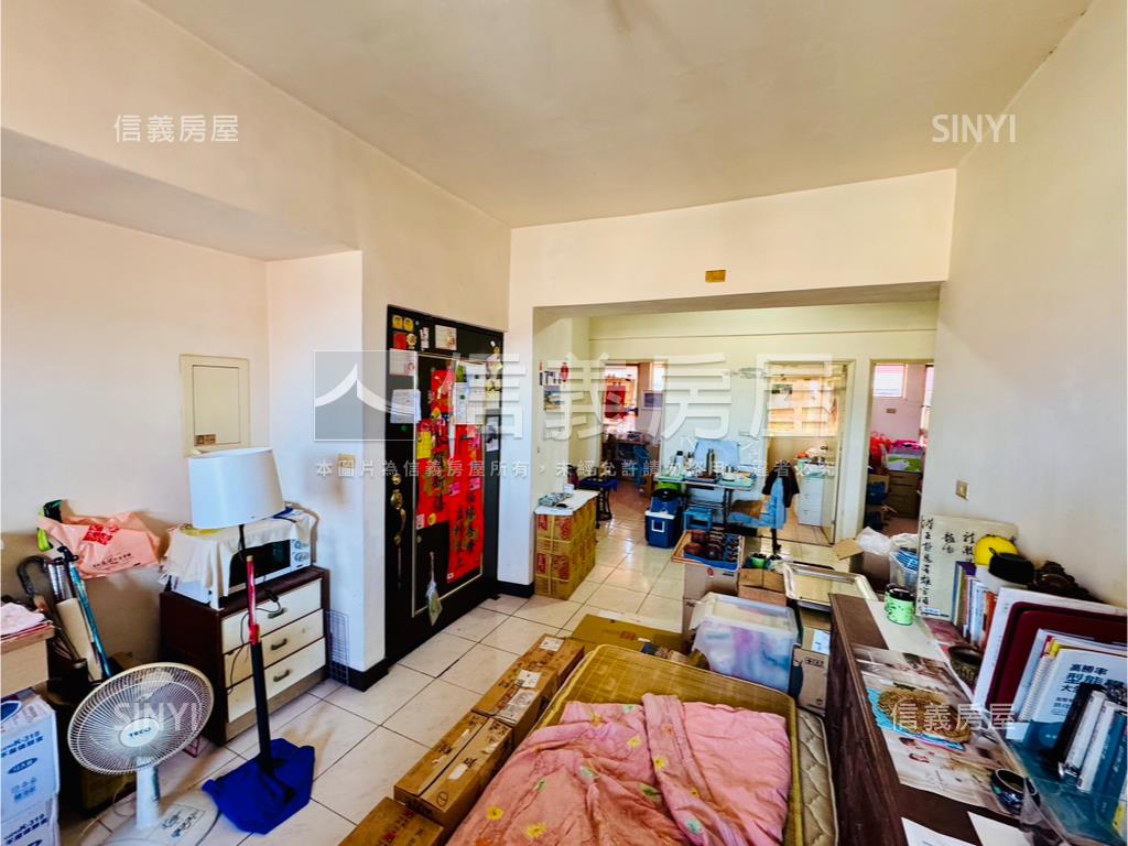 高樓景觀舒適三房房屋室內格局與周邊環境