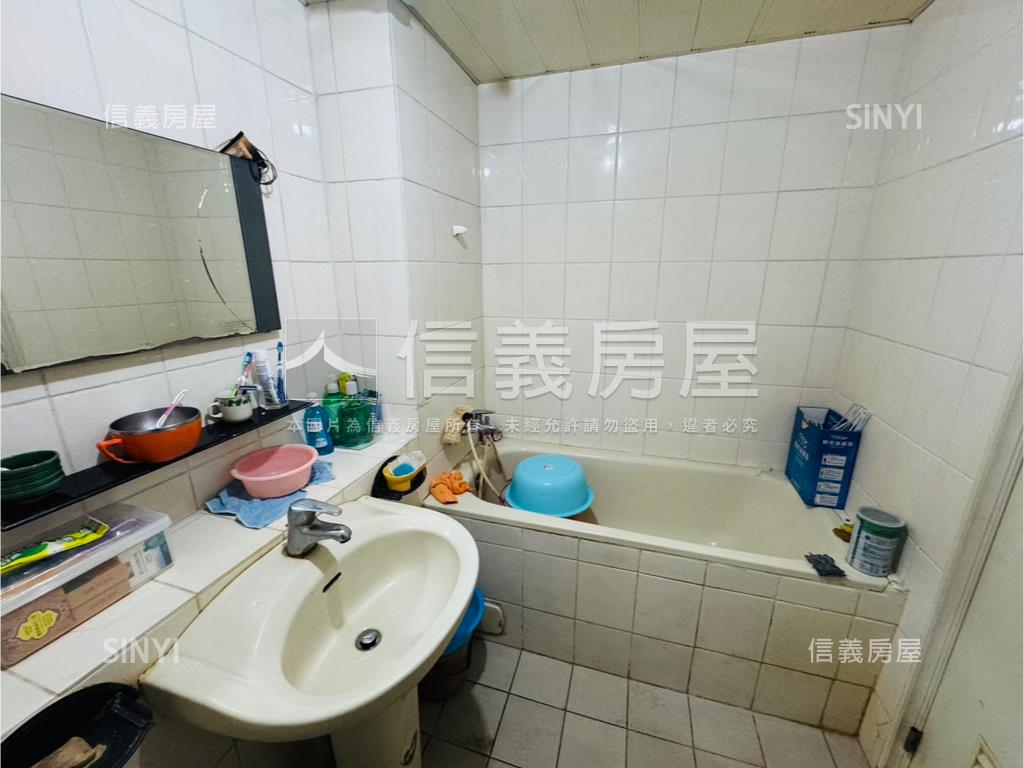 高樓景觀舒適三房房屋室內格局與周邊環境