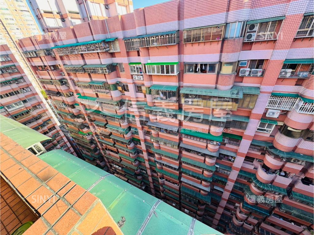 高樓景觀舒適三房房屋室內格局與周邊環境