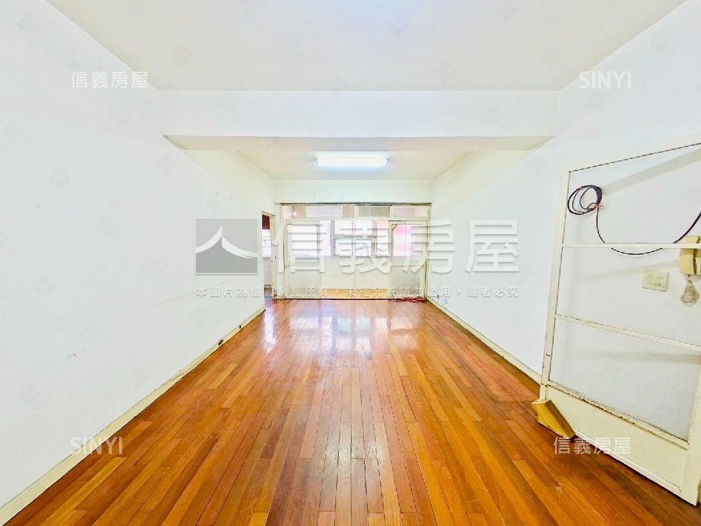 忠孝敦化邊間２樓房屋室內格局與周邊環境