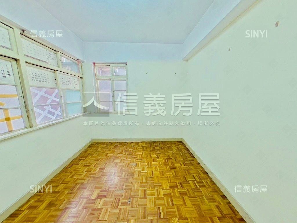 忠孝敦化邊間２樓房屋室內格局與周邊環境