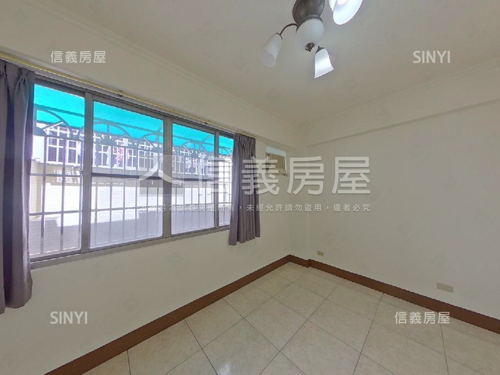 河堤社區稀有別墅房屋室內格局與周邊環境