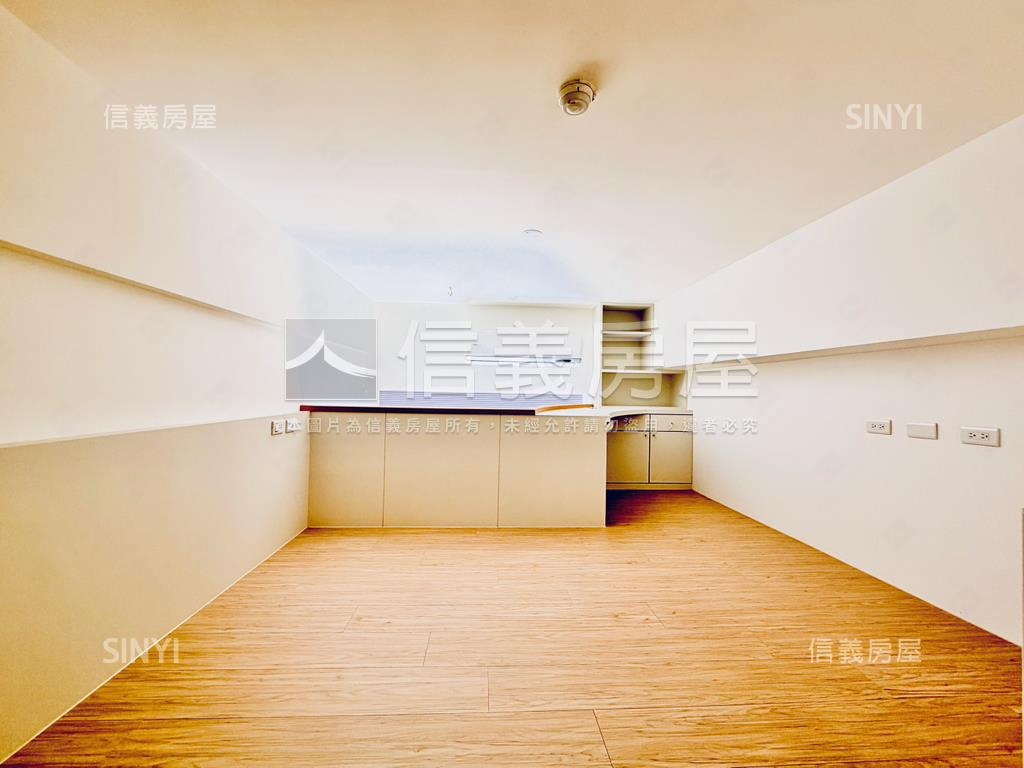 曼哈頓邊間挑高精品房屋室內格局與周邊環境