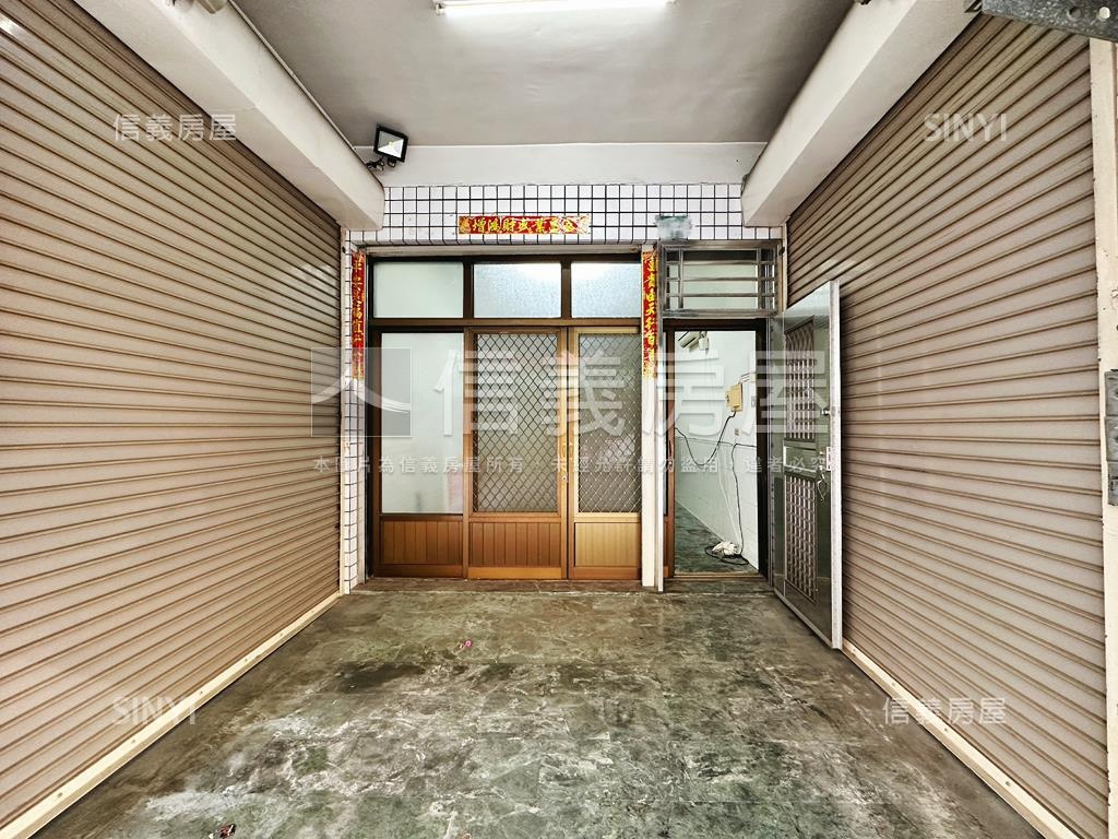 近空中鳳城住商用優質透店房屋室內格局與周邊環境