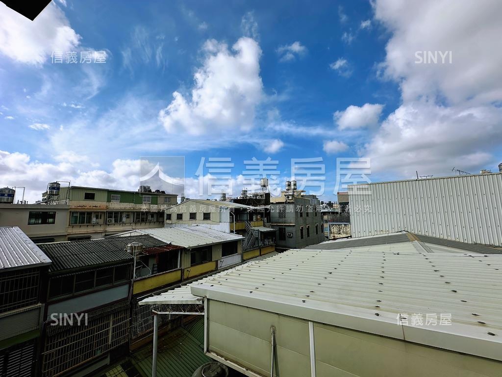 近空中鳳城住商用優質透店房屋室內格局與周邊環境