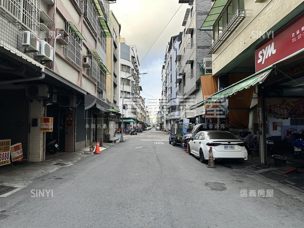 近空中鳳城住商用優質透店房屋室內格局與周邊環境