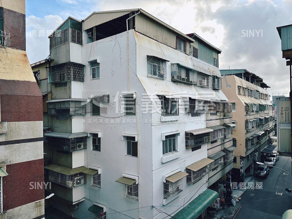近空中鳳城住商用優質透店房屋室內格局與周邊環境