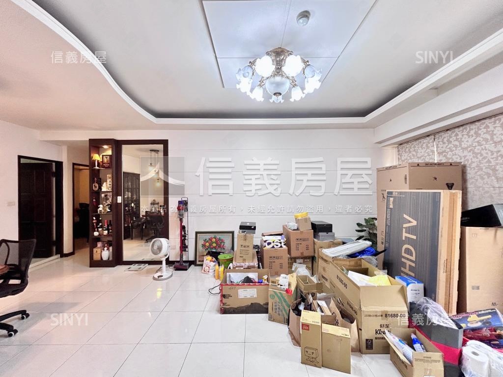 採光方正三房車位房屋室內格局與周邊環境