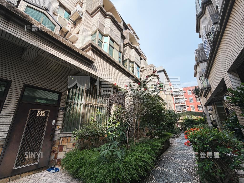 近百坪五房雙車透天房屋室內格局與周邊環境
