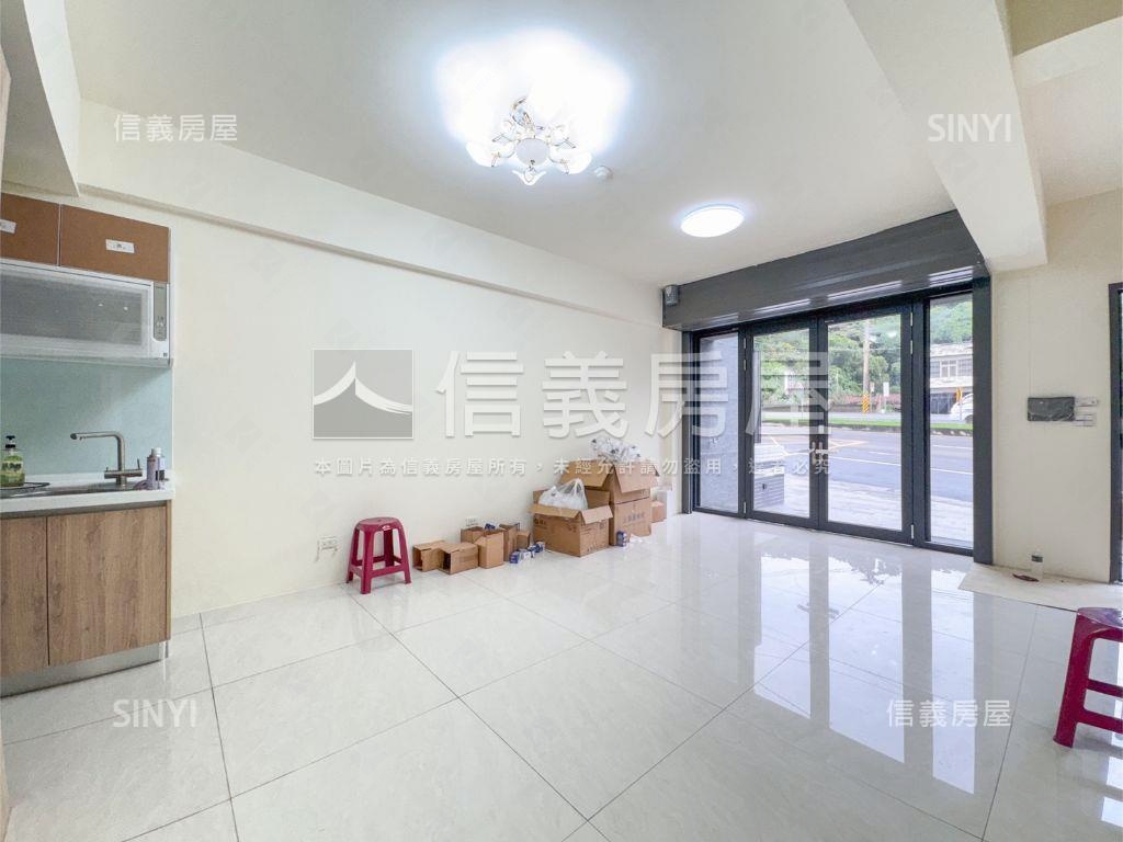 竹北全新電梯臨路透天房屋室內格局與周邊環境
