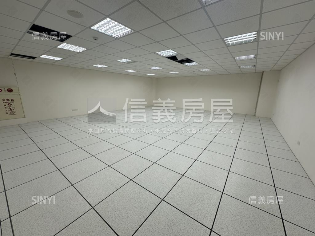 皇翔海山站旁金鑽辦公房屋室內格局與周邊環境