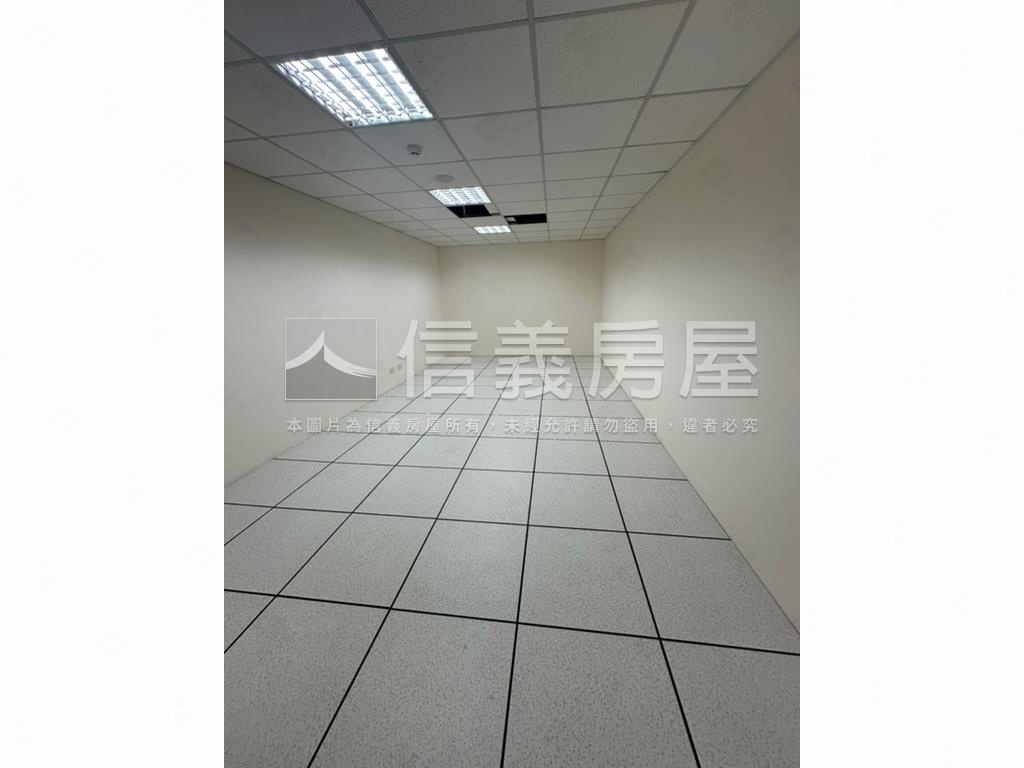 皇翔海山站旁金鑽辦公房屋室內格局與周邊環境