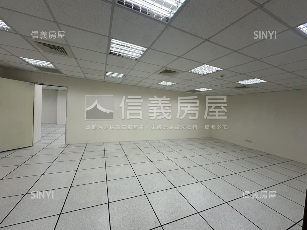 皇翔海山站旁金鑽辦公房屋室內格局與周邊環境