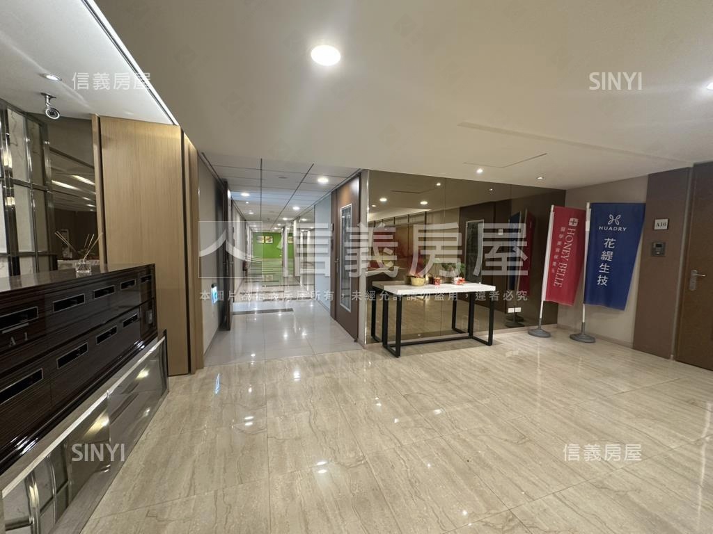 皇翔海山站旁金鑽辦公房屋室內格局與周邊環境