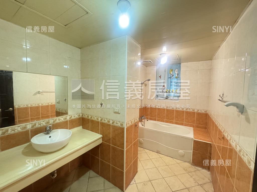 凡爾賽大四房空間好規劃房屋室內格局與周邊環境