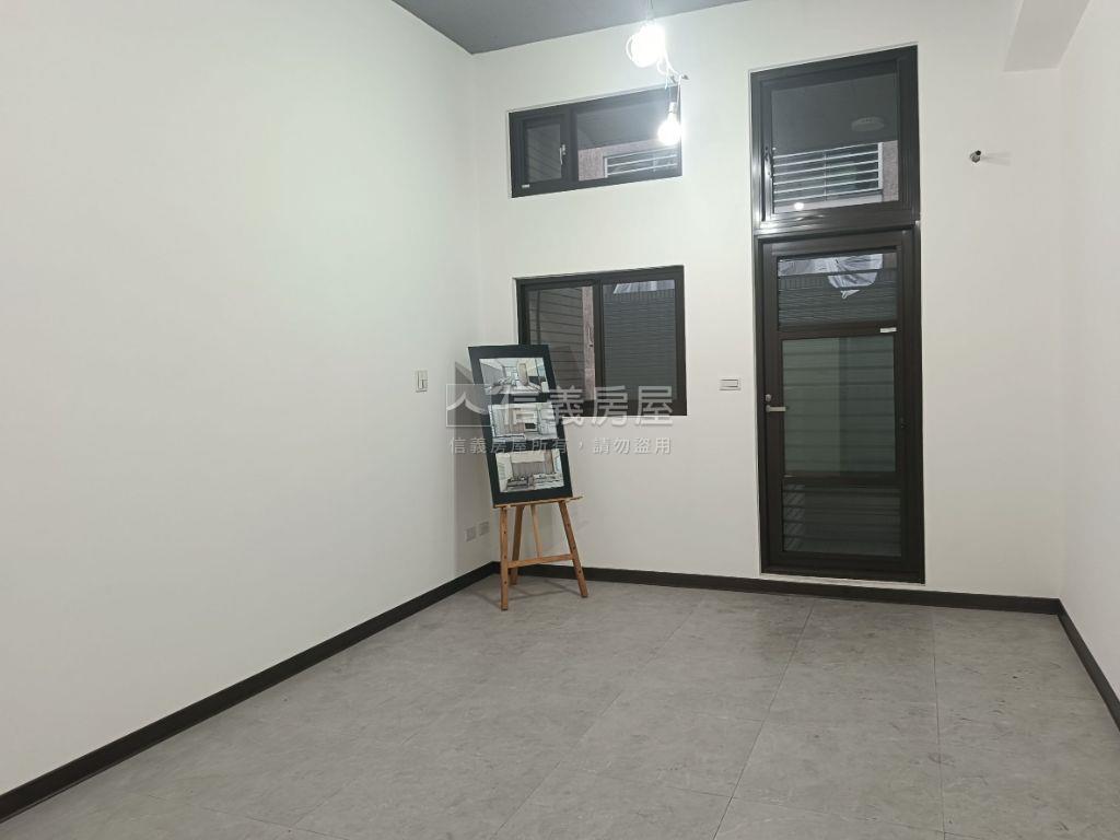 松山寶吉頂樓三戶房屋室內格局與周邊環境