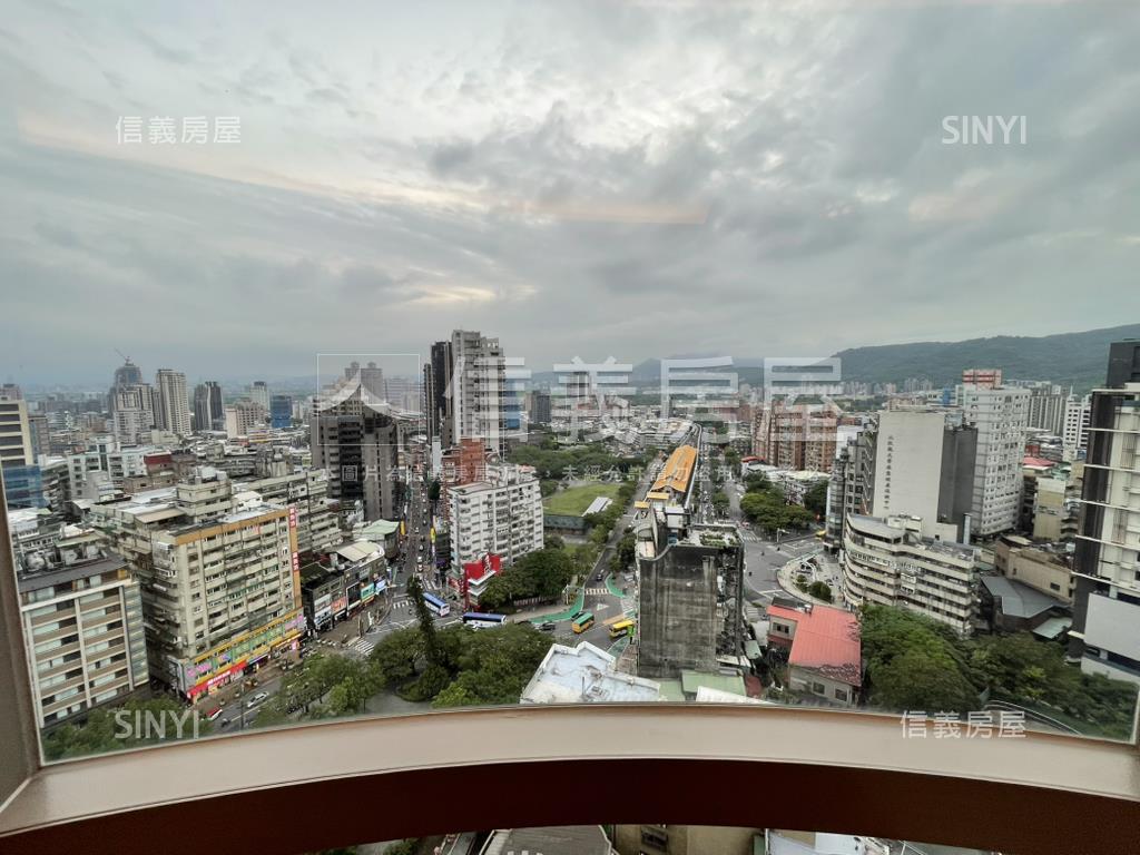 天外天月中月房屋室內格局與周邊環境