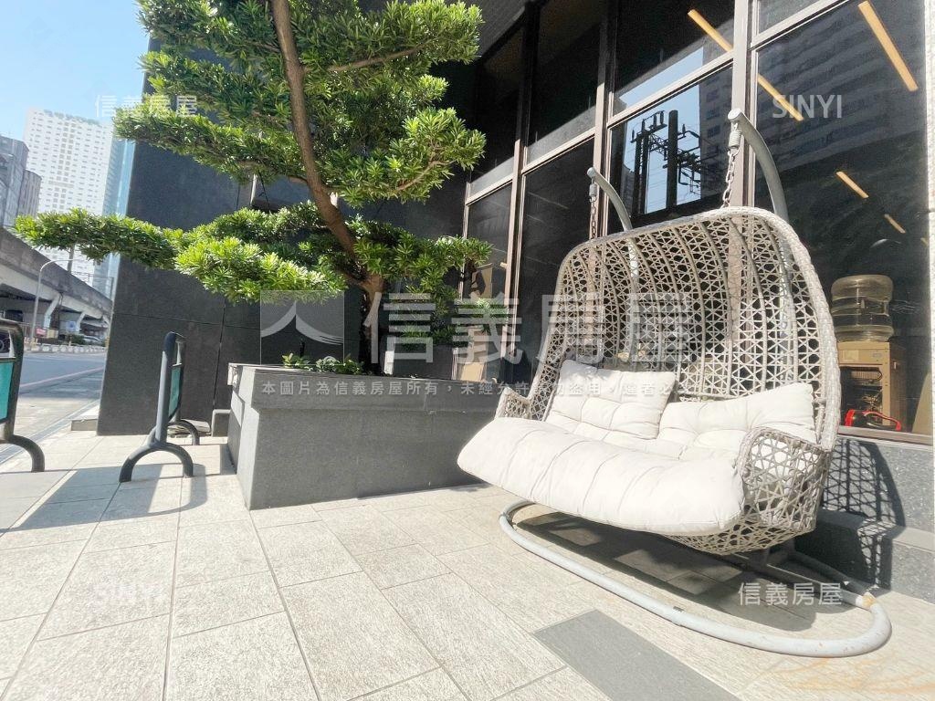 鉌田心境２房車位房屋室內格局與周邊環境