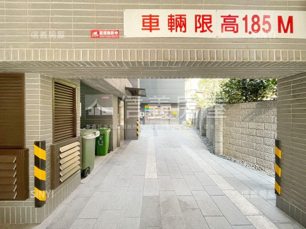 鉌田心境２房車位房屋室內格局與周邊環境