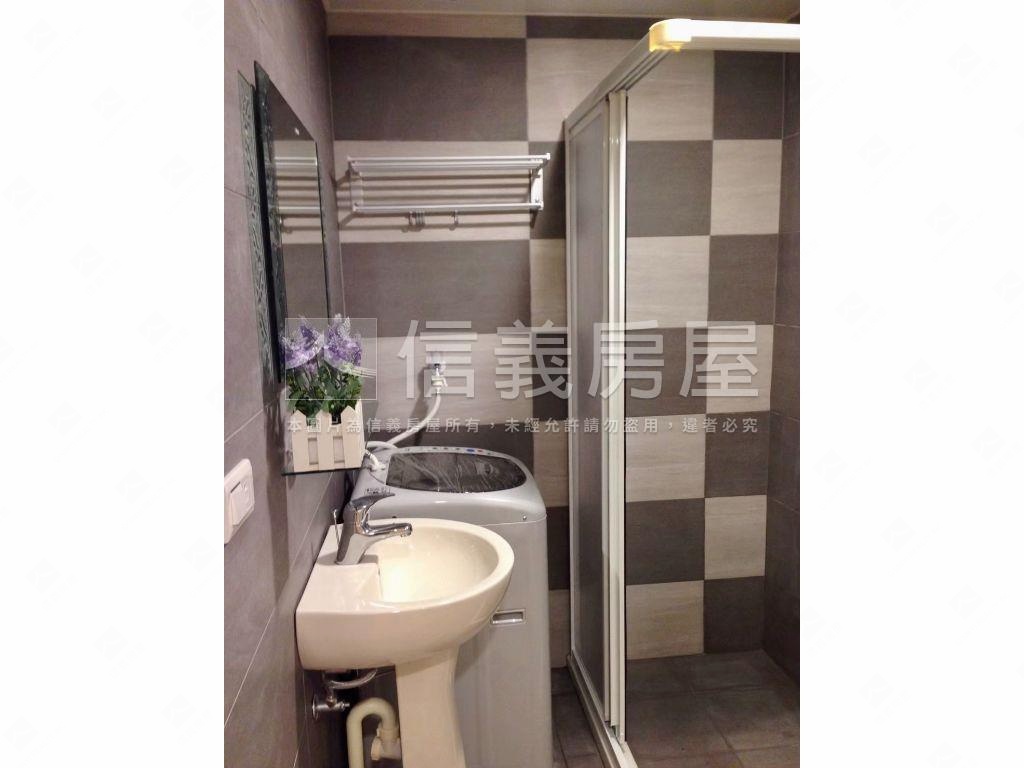 仁愛透天傳家寶房屋室內格局與周邊環境