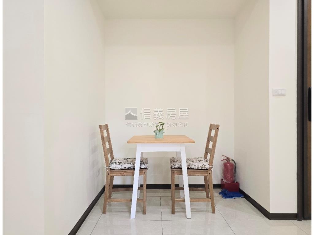 萊茵高樓兩房屋況好房屋室內格局與周邊環境
