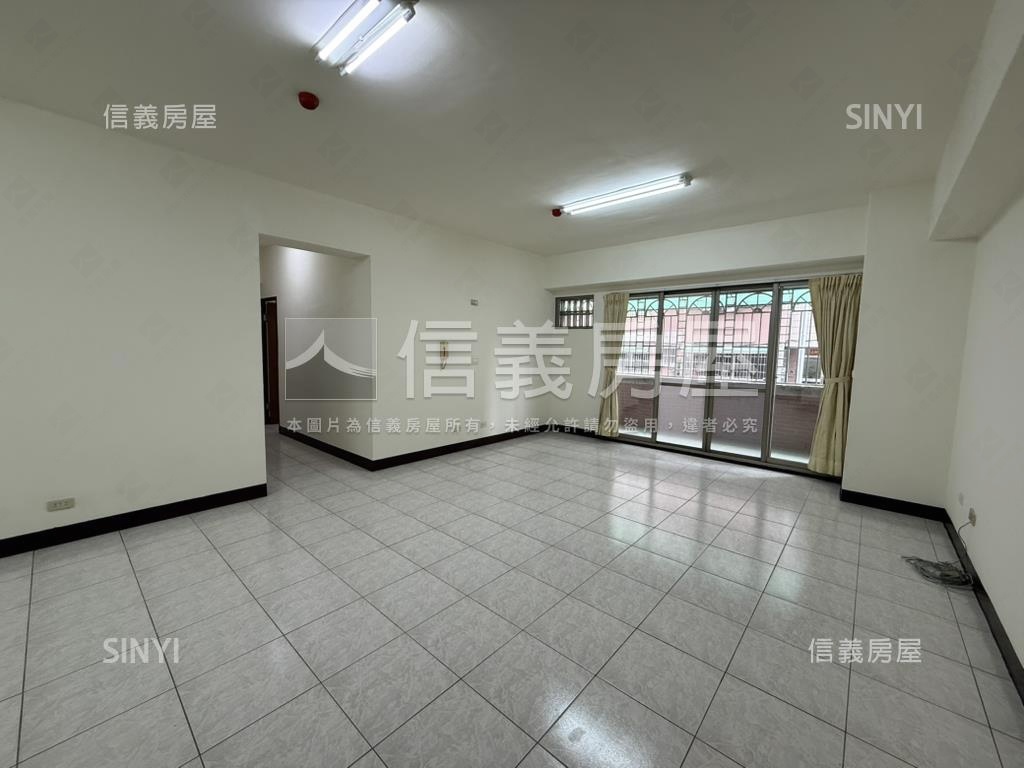 大鵬甲區朝南邊間三房房屋室內格局與周邊環境