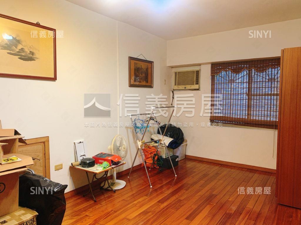 明誠大道詩意庭院美宅平車房屋室內格局與周邊環境