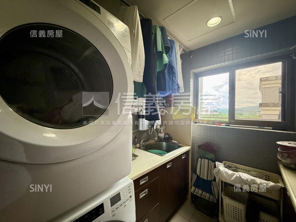 楓丹白鷺高樓雙車位房屋室內格局與周邊環境