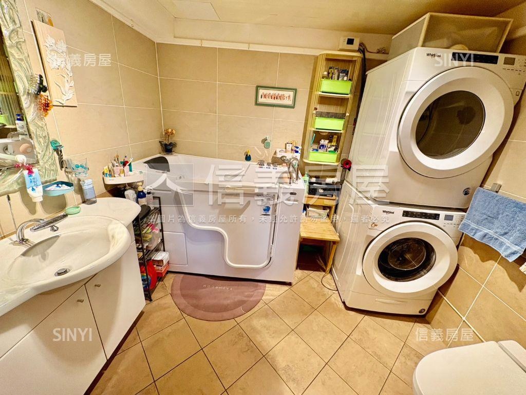 紀念館旁大空間兩房房屋室內格局與周邊環境