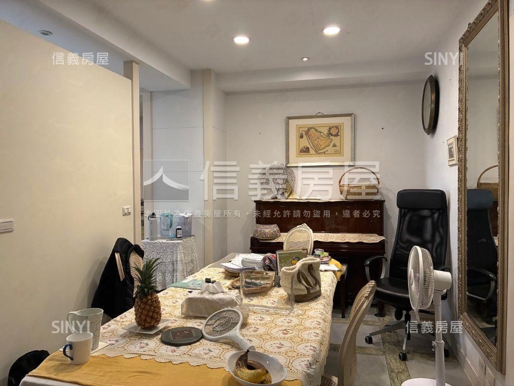 磐石義式鄉村一樓房屋室內格局與周邊環境