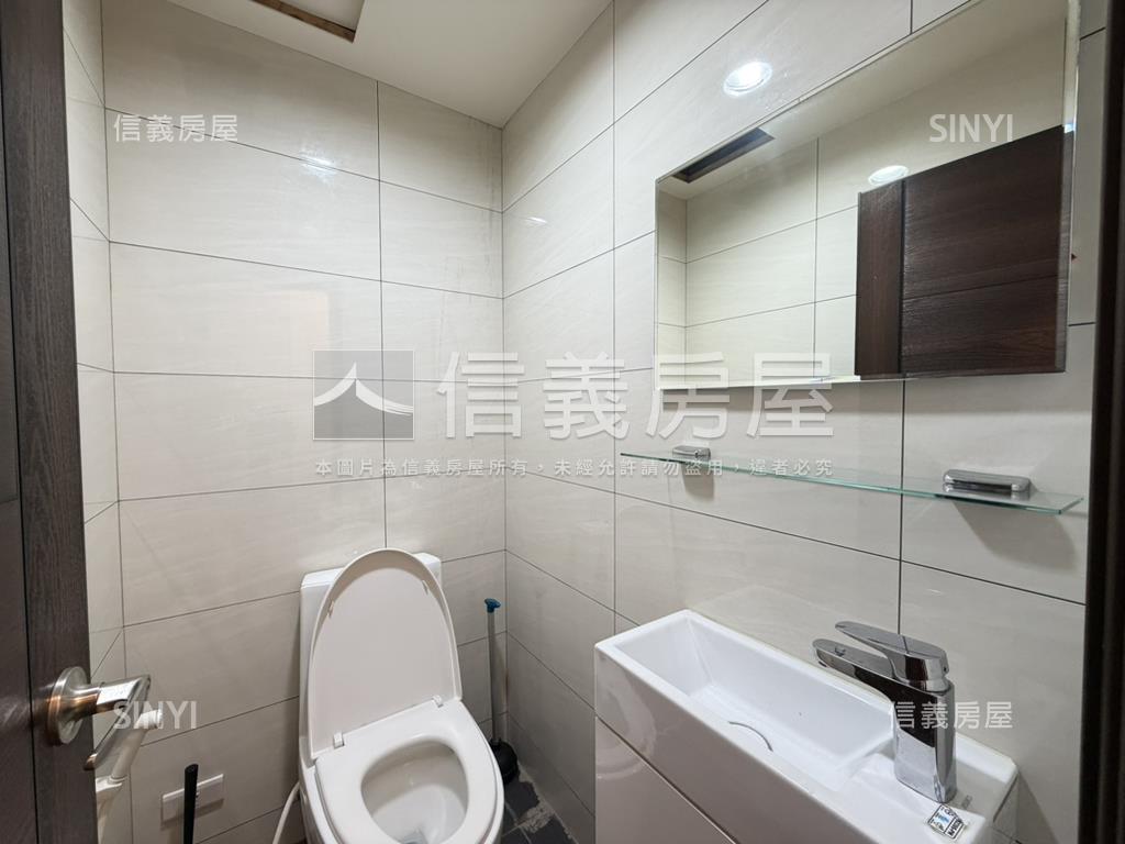 松柏街三面採光邊間３樓房屋室內格局與周邊環境