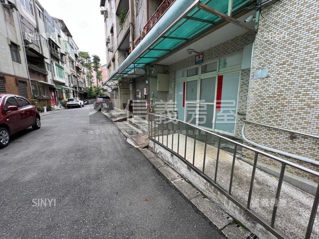 『石牌學區』邊間空地四房房屋室內格局與周邊環境