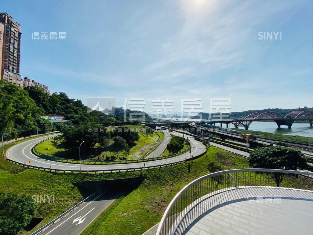 『石牌學區』邊間空地四房房屋室內格局與周邊環境