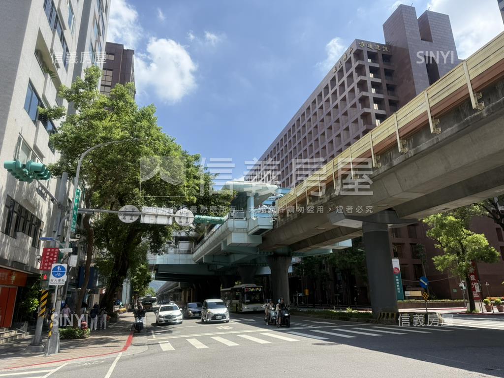 專約正捷運旁１＋２金店面房屋室內格局與周邊環境