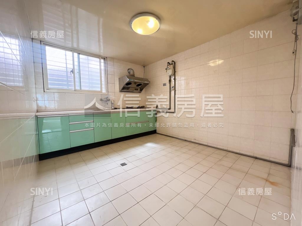 新埔淨美採光小宅房屋室內格局與周邊環境