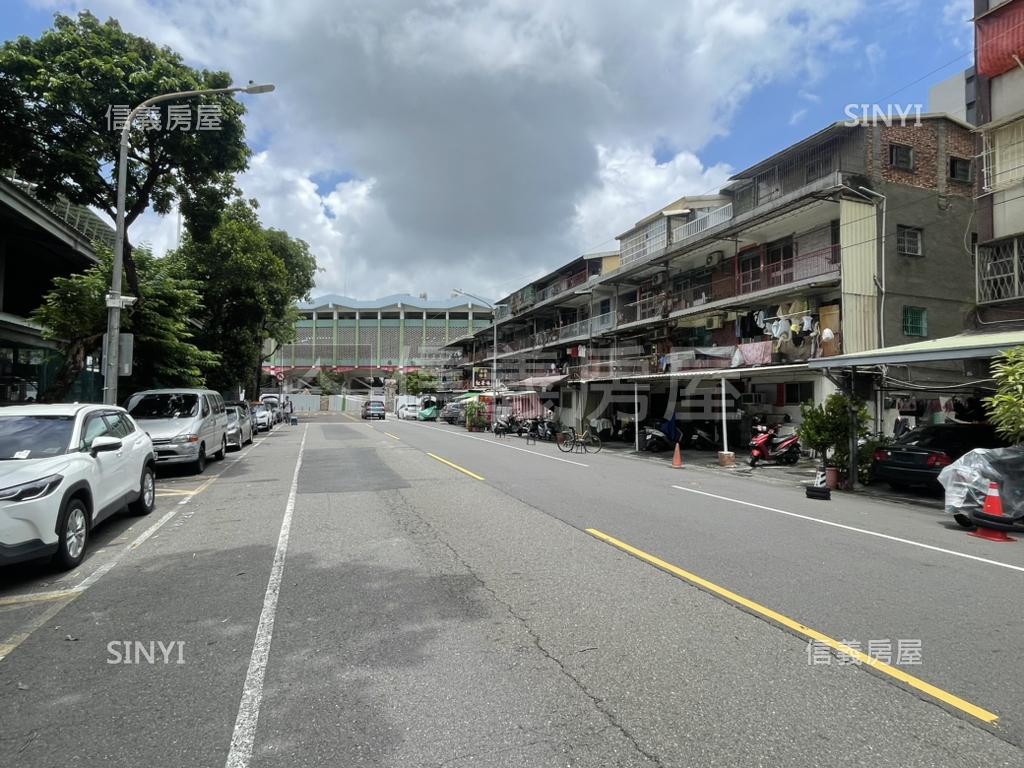 技擊館正街稀有一樓樓店房屋室內格局與周邊環境