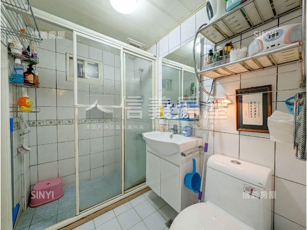 光影透亮北醫靜巷稀有電梯房屋室內格局與周邊環境