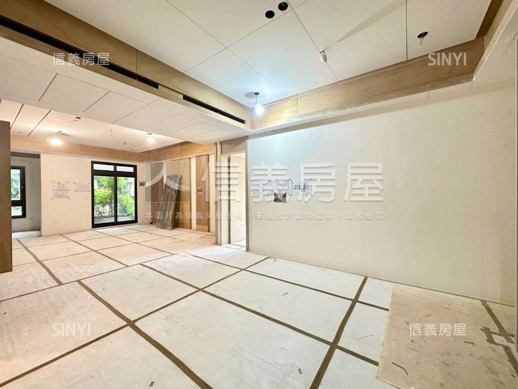 羅運瑪丁尼茲雙車位房屋室內格局與周邊環境