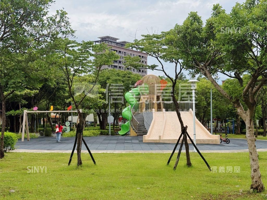 鄰尖山公園，三房坡平車位房屋室內格局與周邊環境
