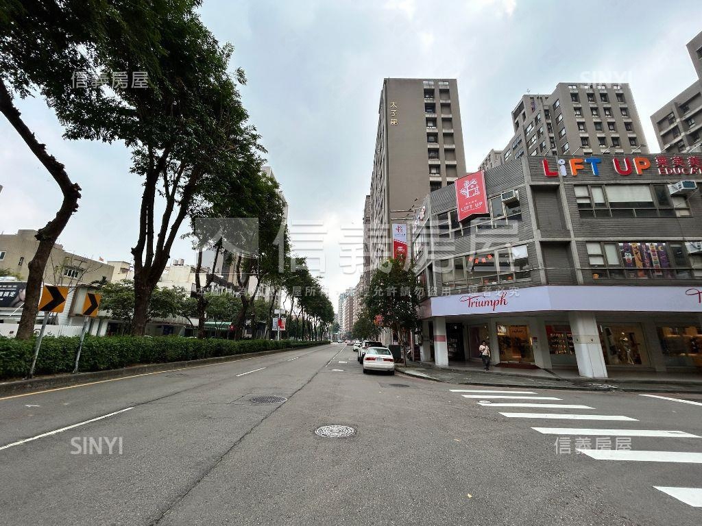 專任☆精裝修質感兩房平車房屋室內格局與周邊環境