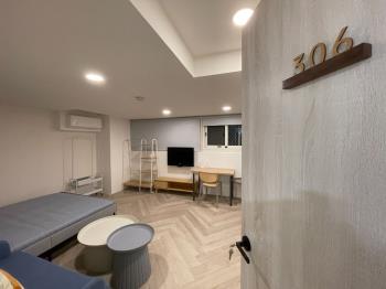 棒！學士摩斯收租電梯五套