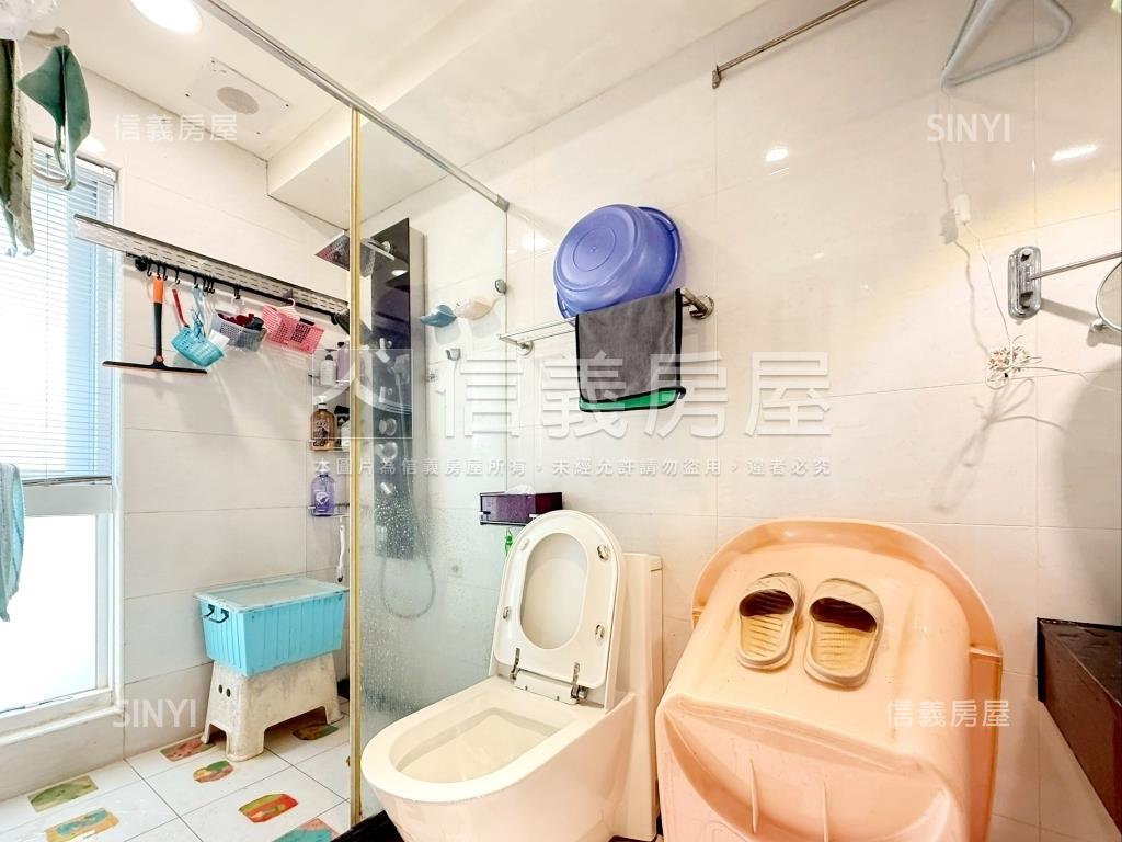 麗池香榭３房車位房屋室內格局與周邊環境