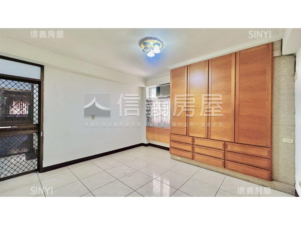 公益路旁透天Ａ房屋室內格局與周邊環境