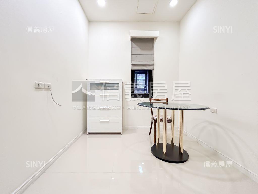 寬域大面寬雙併採光美屋房屋室內格局與周邊環境