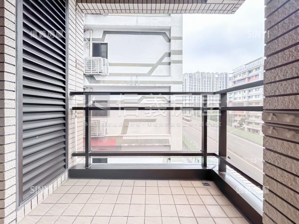 寬域大面寬雙併採光美屋房屋室內格局與周邊環境