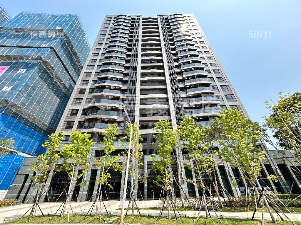 「新」冠德天韻２房車位房屋室內格局與周邊環境